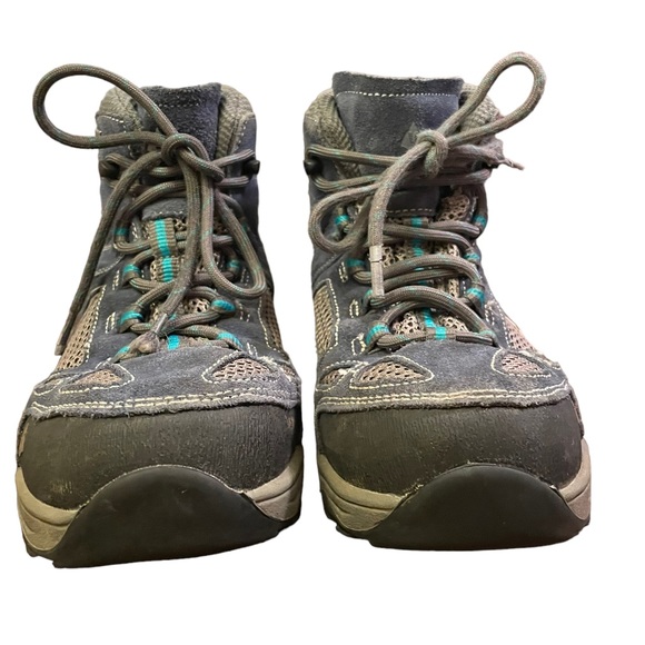 Vasque Kids’ Breeze lll Ultra Dry Waterproof Hiking Boots - Picture 1 of 7